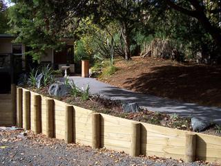 Retaining Wall / Planting whangaparaoa