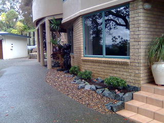 Rock Garden / Planting whangaparaoa
